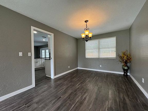 5th image of 93 Alanwood Dr