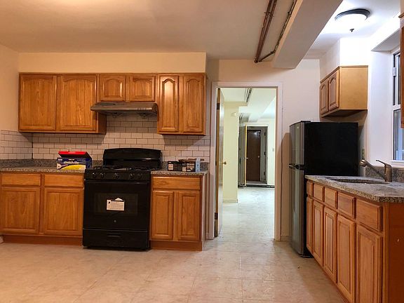 3rd image of 2642 Harway Ave #1FL
