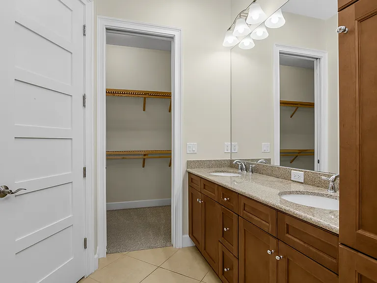 7162 Dominica Dr — Photo 17