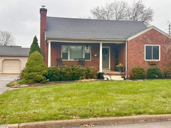 903 38th St, Vienna, WV 26105