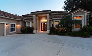 2nd image of 8660 S Tamiami Trl