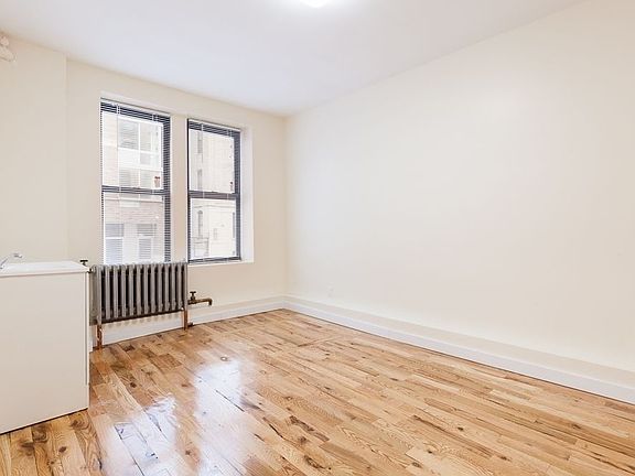 5th image of 708 W 171st St APT A