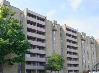 20875 Lahser Rd, Southfield, MI 48033