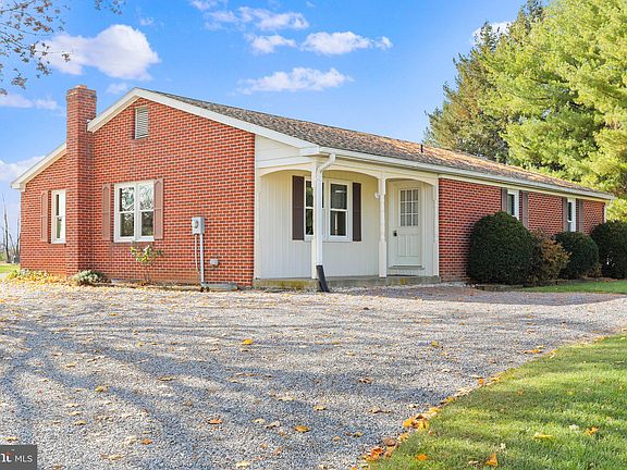 3rd image of 18123 Shawley Dr