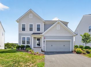 33 Poplar Ln #33, Hopkinton, MA 01748