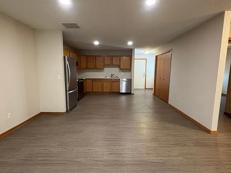 323B Williamsburg Pl — Photo 10