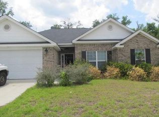 260 Creekside Cir, Ellabell, GA 31308