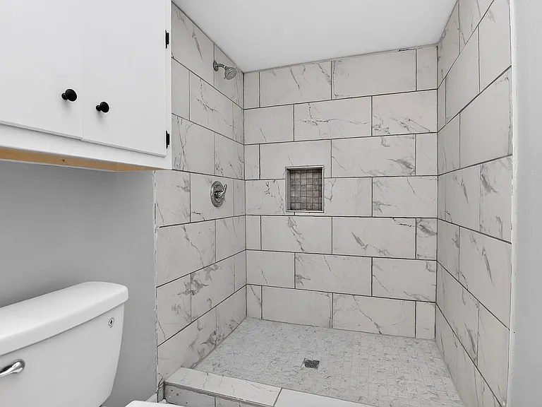 4804C Spring Lake Dr — Photo 17