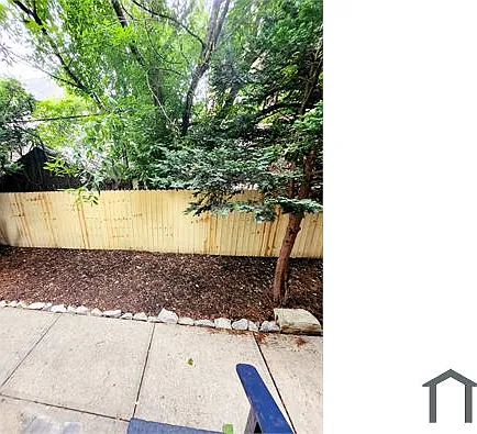 1421 Hamlin St — Photo 8