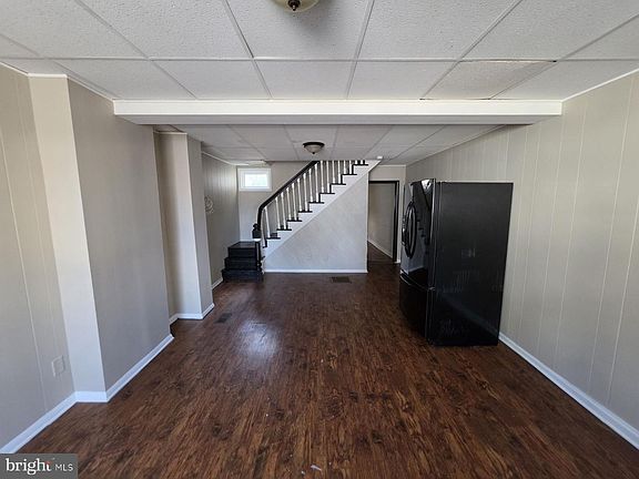 2nd image of 39 N Hartley St