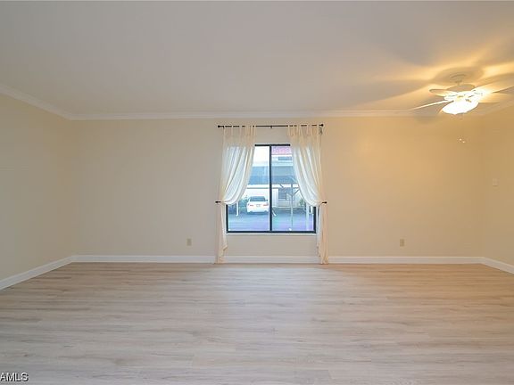 5th image of 9627 Eaton Gardens Ln APT 107