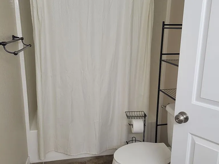 440 Hummingbird Dr — Photo 16