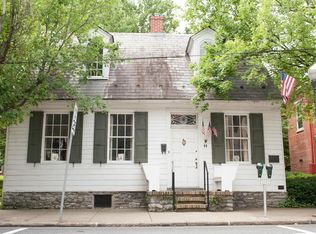 66 E Main St, Lititz, PA 17543