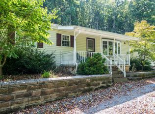 2338 Sugar Run Rd, Mill Hall, PA 17751