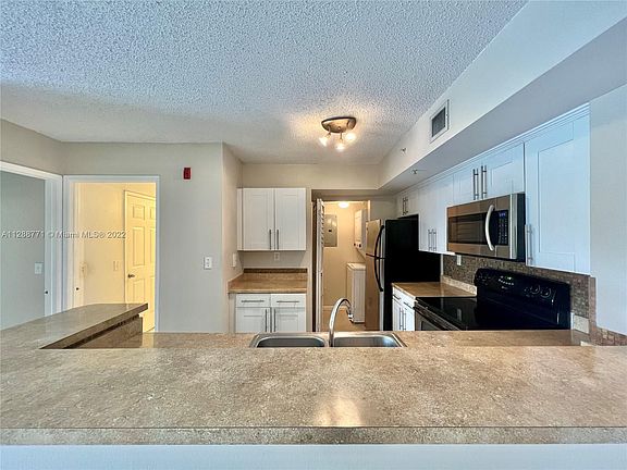4th image of 2620 S University Dr APT 206