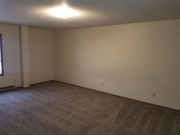 2nd image of 619 Broadway St #6