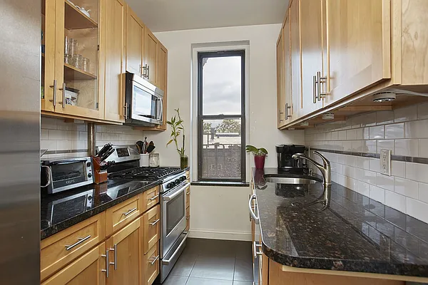 Sold by Stribling | media 22