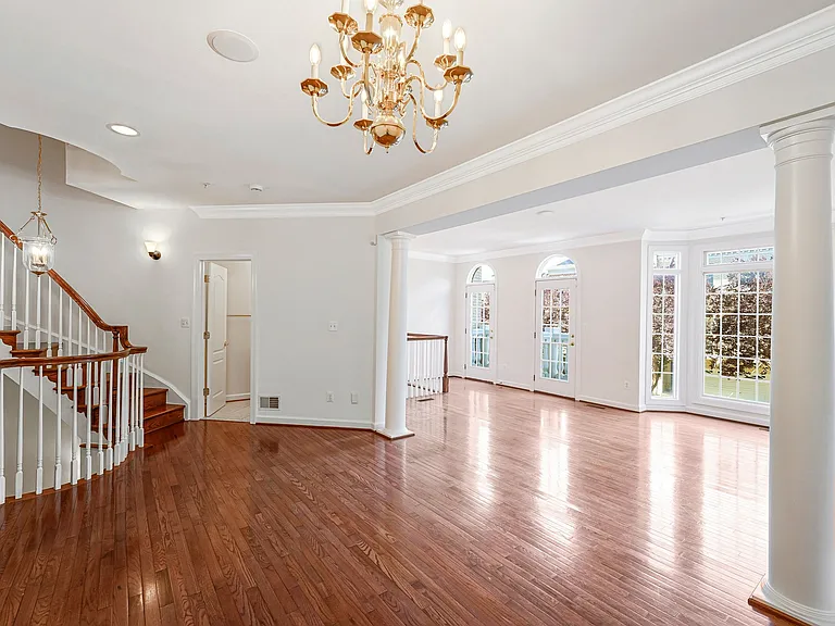 7720 Spoleto Ln — Photo 14