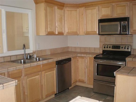 2nd image of 4240 Oxwood Dr