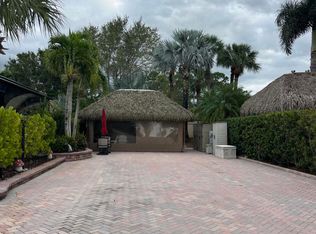17 NW Boundary Dr, Port Saint Lucie, FL 34986