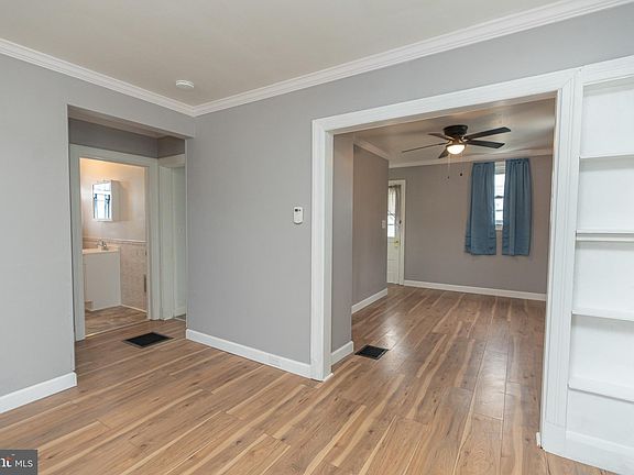 5th image of 526 Bayside Dr