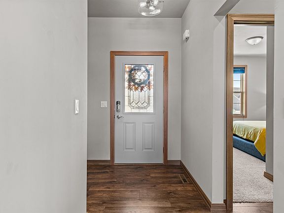 3rd image of 4647 N Cherryvale Ave