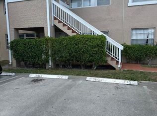 1004 Twin Lakes Dr, Coral Springs, FL 33071
