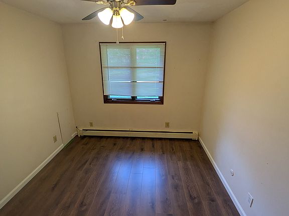 5th image of 547 Allen Ave