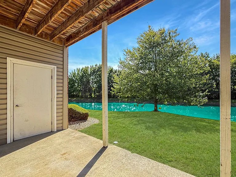 705 Beachfront Dr — Photo 24