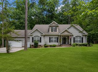 6086 Dunes Dr, Sanford, NC 27332
