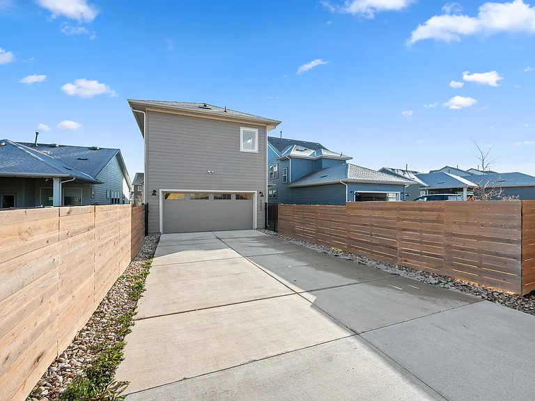 5902 Rangeland Rd — Photo 33