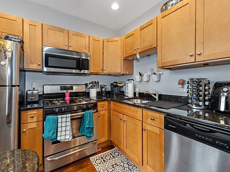 16 Sewall St #1A — Photo 11