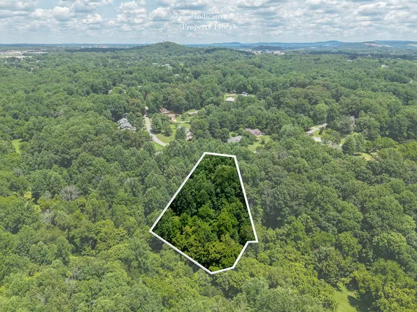 1780 Heathrow Dr, Cookeville, TN 38506