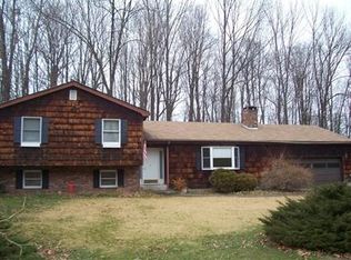 83 Big Spring Rd, Hamburg, NJ 07419