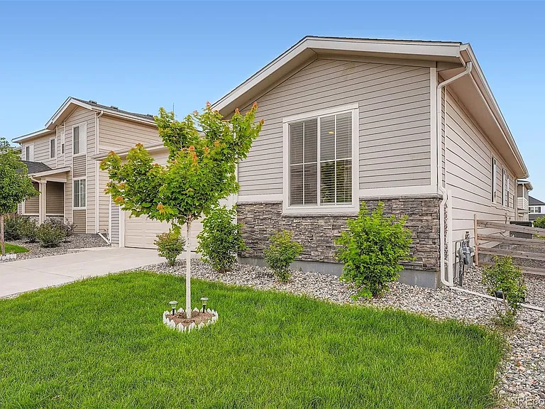 22052 E Stanford Cir — Photo 20