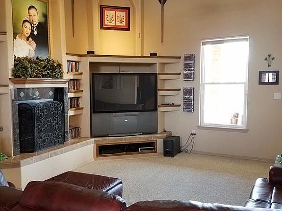 Gas Fireplace & Tall Ceilings - WOW!