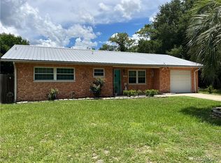 1255 NE 2nd St, Crystal River, FL 34429