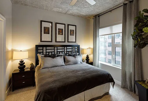 547 S Clark St #605 — Photo 5