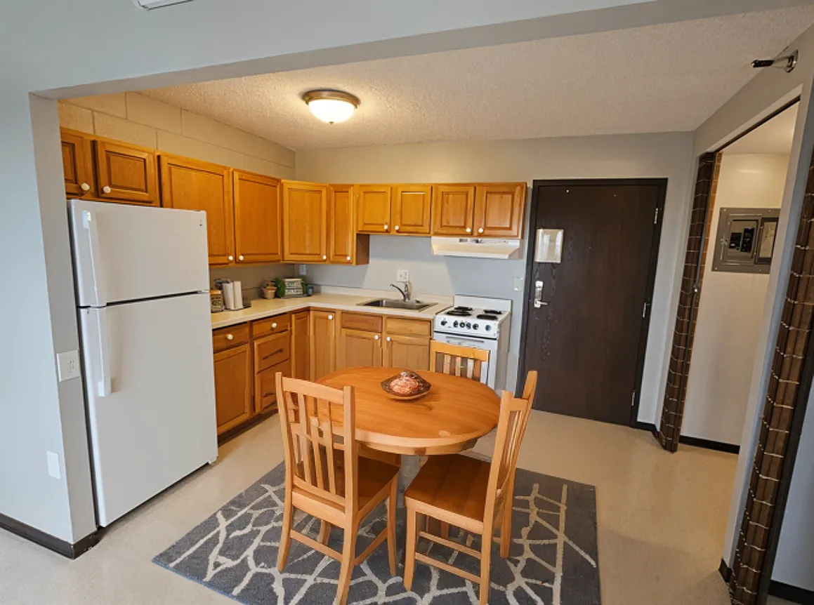 The MetroView Apartments — Photo 3
