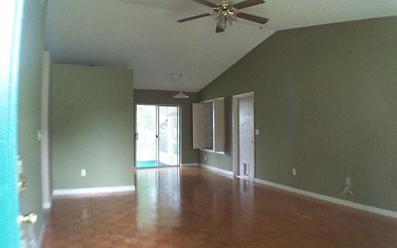 4th image of 6 Lake Jackson Ct