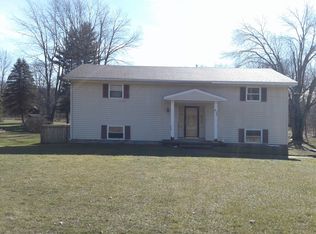 4347 Bankers Rd, Hillsdale, MI 49242