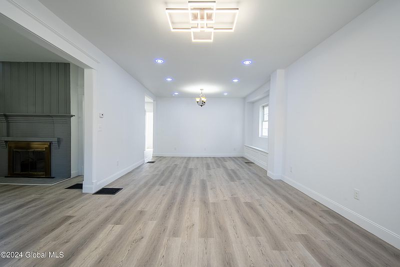 5th image of 1150 Glenwood Boulevard