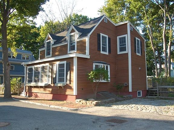 2nd image of 5 Bromfield Ct