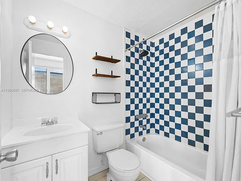 1027 Pennsylvania Ave #206 — Photo 17