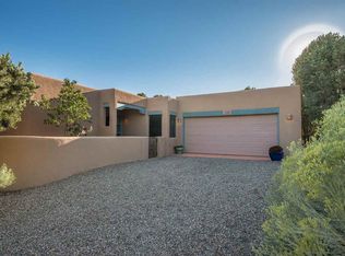 397 Calle Colina, Santa Fe, NM 87501
