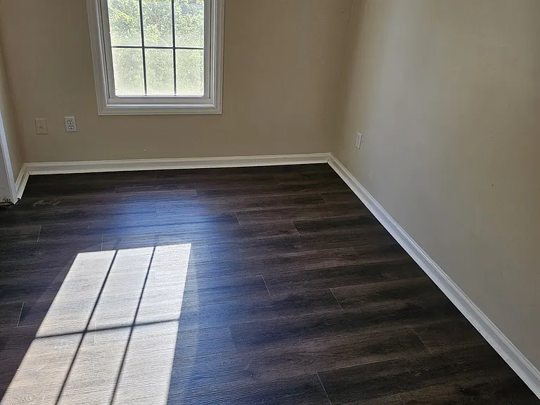 105 Idol St — Photo 13