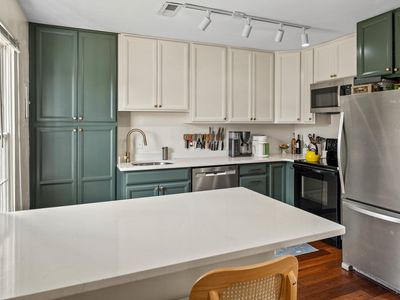 1219 Villa Ln Unit F, Charlottesville, VA, 22903