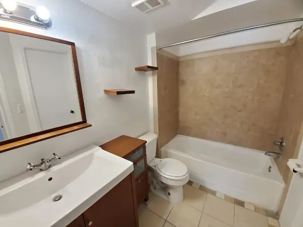 4630 Commander Dr APT 1028, Orlando, FL 32822