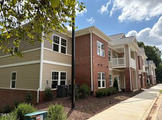 621 Weather Ridge Ln #33, Cary, NC 27513