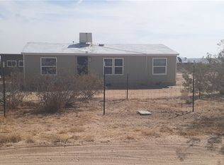 555 Geronimo Trl, Yucca Valley, CA 92284